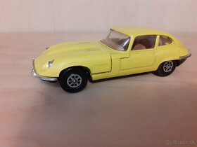 CORGI TOYS - 374 - Jaguar E type - 1