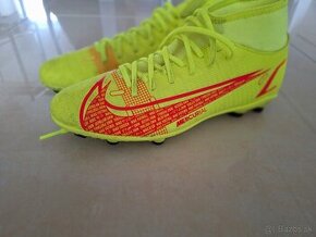 Predám juniorské kopačky NIKE MERCURIAL veľ. 40 - 1