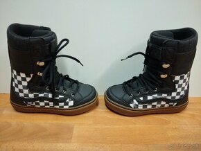 Predám snowb.topánky VANS HI-STANDARD LL DX EU-42.