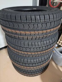 Nové zimné 235/65r16c