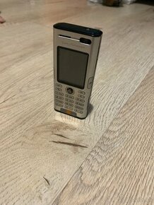 SONY ERICSSON retro mobil