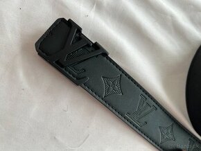 LV  monogram belt