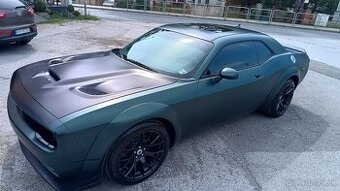 Dodge Challenger GT 4x4