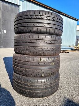 225/40 R19 Bridgestone