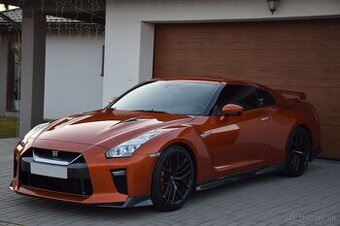 Nissan GT-R GTR Black Edition - 1