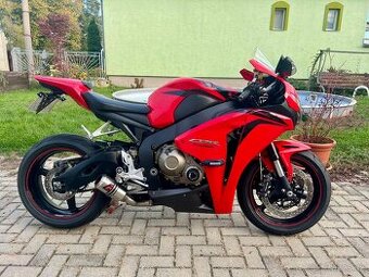 Honda cbr 1000 rr