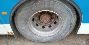 Autobus Karosa kolesá Firestone 295/80 R22,5 - 1