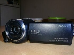 Predám kameru sony cx 240 veľmi málo používanú - 1