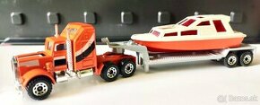 Matchbox Convoy CY lod s červenými sklíčkami