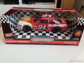 1:18 NASCAR Ford Thunderbird 1996 Bill Elliott