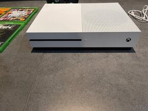 Xbox one S 500 GB