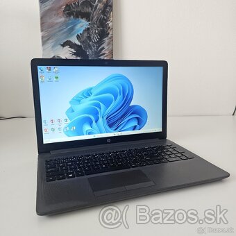 Notebook HP Ryzen 3 Radeon Vega RAM 12 GB 15"6 P display