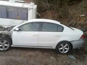 Rozpredám volkswagen passat b7 sedan 2,0 tdi