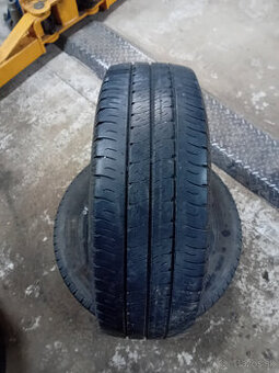 215/70 R15c 2 kusi