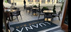 Odstúpenie kaviarne na pešej zóne v Bratislave