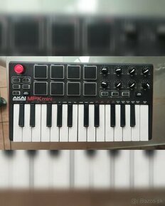 AKAI MPK mini