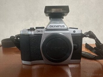 Olympus OM-D E-M5