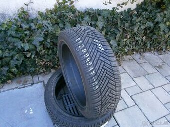 Predám 2x celoročné pneu Hankook 205/45 R17 88VXL