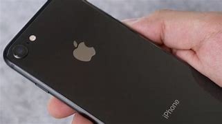 Vymením Apple iPhone 8 alebo predám.