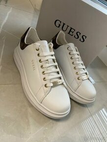 Tenisky guess - 1