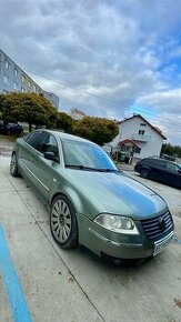 Volkswagen Passat 2.8 V6 142kw - 1