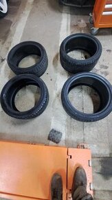 255/35r18 a 225/40 r18