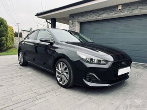 Hyundai i30 Fastback 1.4T-GDI