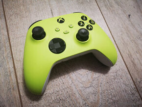 XBOX ONE ovladac original MICROSOFT FLUO-YELLOW