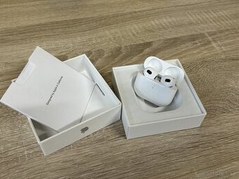 AirPods 3