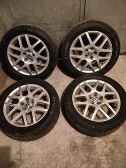 4ks alu disky orig. VW 5x100 r16 pneu 205/55 r16