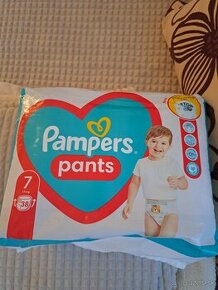 Pampers plienkové nohavičky veľkosť 7 (17 kg+), 38 ks