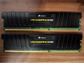 Corsair Vengeance LPX 16GB (2x8GB) DDR3 RAM