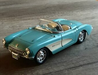 Chevrolet corvette 1957 1:24 bburago italy