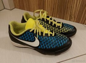 Predám kopačky NIKE EU35 220mm - 1