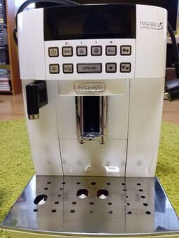 Delonghi MagnificaS cappuccino 22.360.W