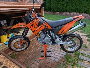 KTM LC4 640 Supermoto