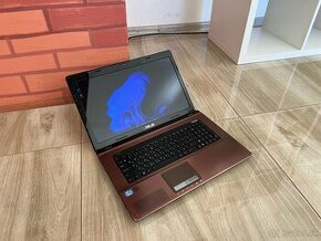 17.3"/Asus/Notebook/i3/8GB RAM/512GB SSD/Intel HD Grafika 2G - 1