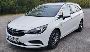 Opel Astra Sport tourer - 1