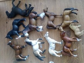 Schleich kone od roku 2000 po rok 2019