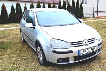 VOLKSWAGEN GOLF 5