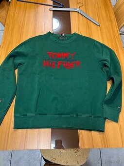 Tommy Hilfiger