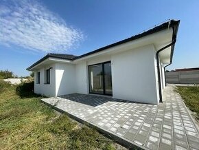 SMART HOME -NOVOSTAVBA-  4 izbový samostatný bungalov, v tic