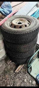 Predám pneu  215/70/R15C