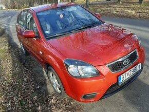 Kia Rio 2011 1.4 benzin 71.3 kW