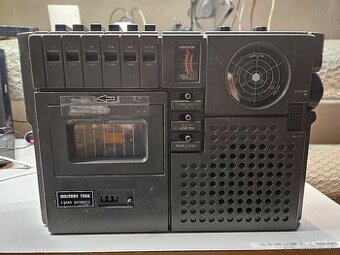 Radio Military 7000