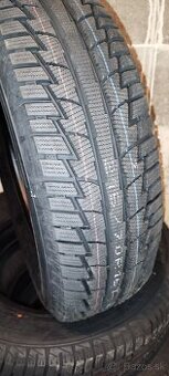 Zimné pneumatiky 215/70 R16