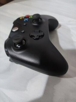 XBox ovládač - 1