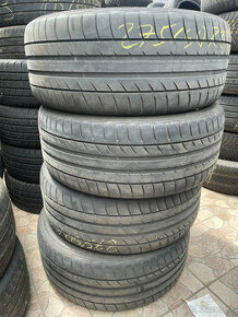 275/40 R22 Dunlop Quattromaxx (letné) - 1