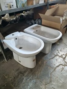 Bidet ,wc misy