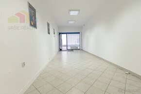 Na prenájom obchodný priestor, 33 m², Herlianska ul., voľný 